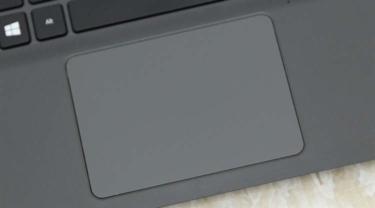 Laptop Acer Aspire E5 573 i3 5005U/4GB/500GB/Win 10 Màu Xám