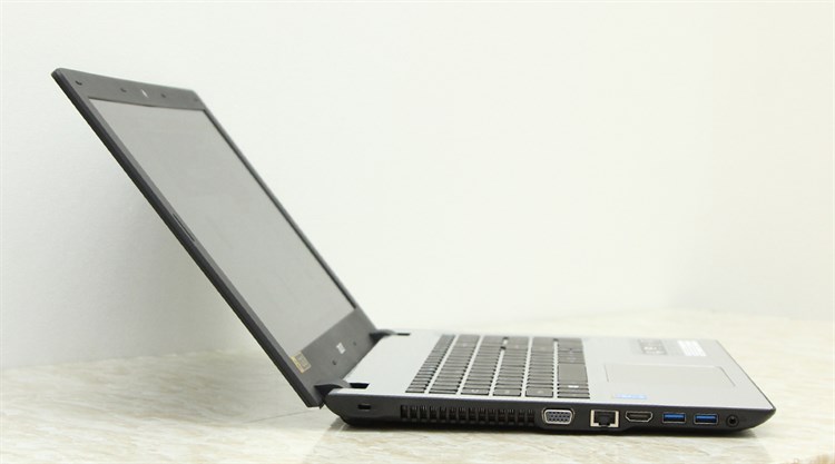 Laptop Acer V3 574 i3 5005U/4GB/500GB/Win10 Màu Đen