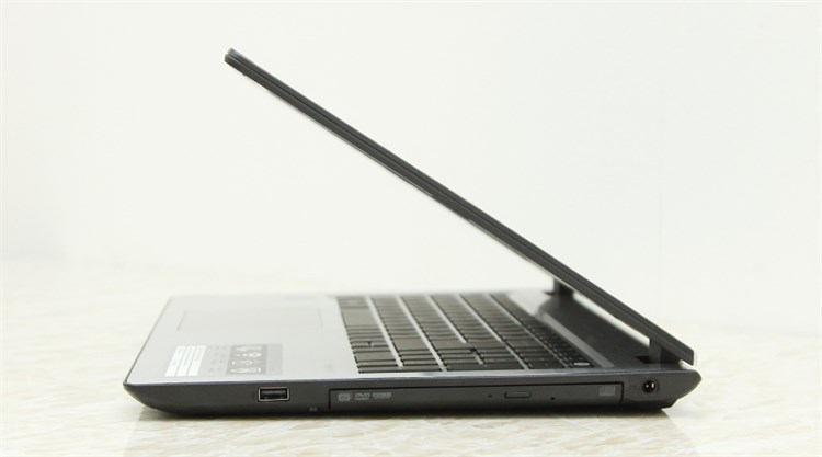 Laptop Acer V3 574 i3 5005U/4GB/500GB/Win10 Màu Đen