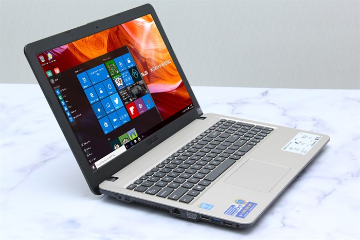 Laptop Asus A540LA i3 5005U/4GB/500GB/Win10 Màu Đen