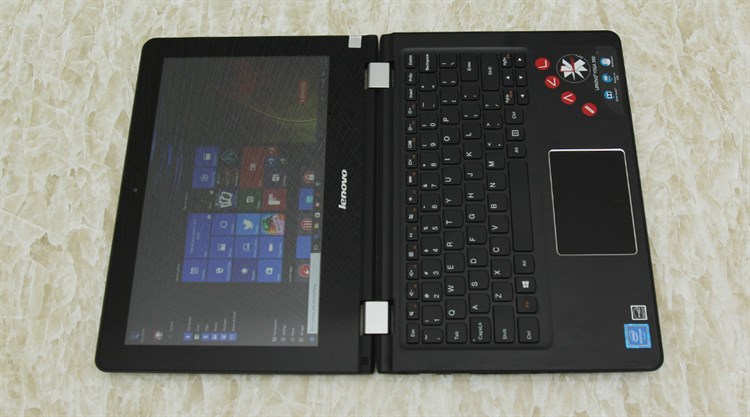 Laptop Lenovo Yoga 300 11IBR N3710/4GB/32GB/Win10/(80M100HHVN) Màu Đen
