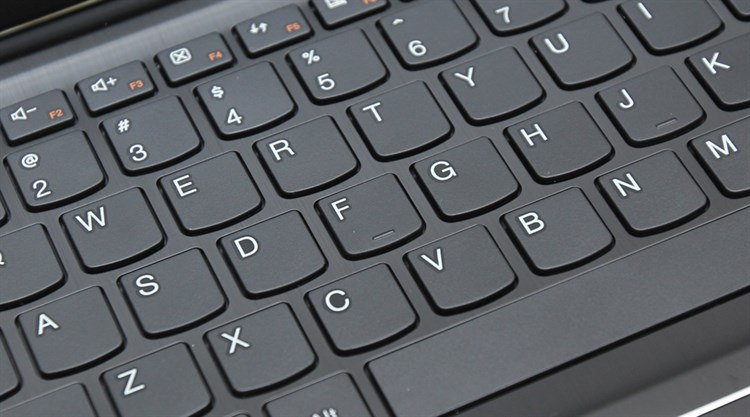 Laptop Lenovo Yoga 300 11IBR N3710/4GB/32GB/Win10/(80M100HHVN) Màu Đen