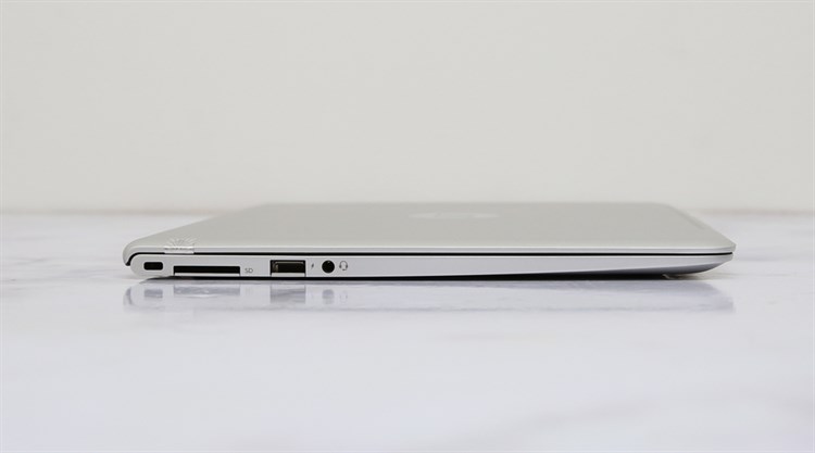 Laptop HP Envy 13 d020TU i5 6200U/4GB/128GB/Win10