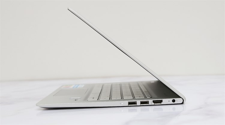 Laptop HP Envy 13 d020TU i5 6200U/4GB/128GB/Win10