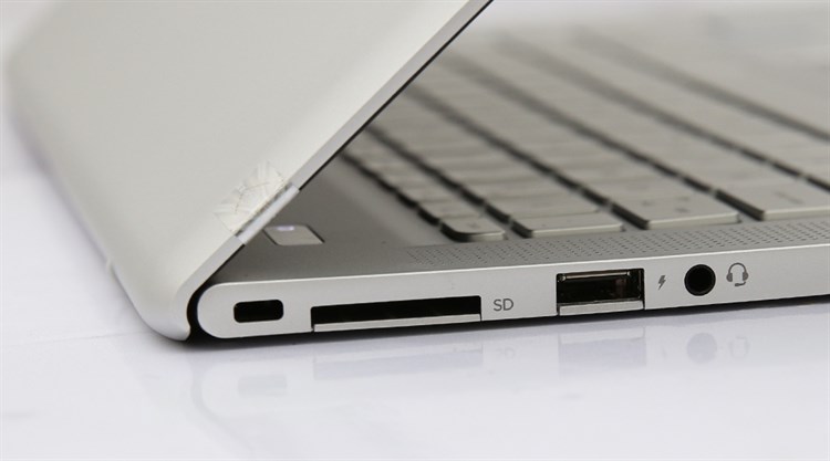 Laptop HP Envy 13 d020TU i5 6200U/4GB/128GB/Win10