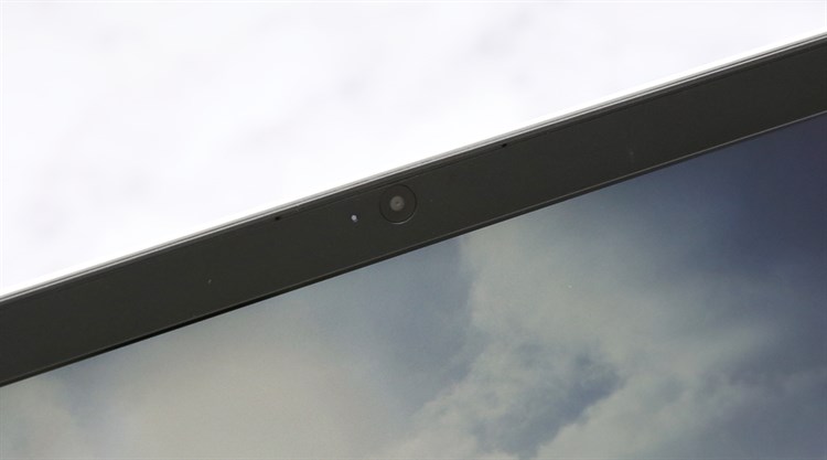 Laptop HP Envy 13 d020TU i5 6200U/4GB/128GB/Win10