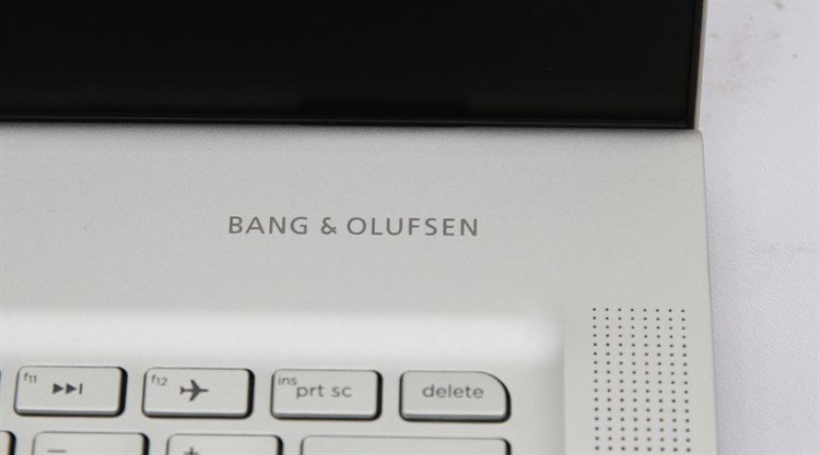 Laptop HP Envy 13 d020TU i5 6200U/4GB/128GB/Win10