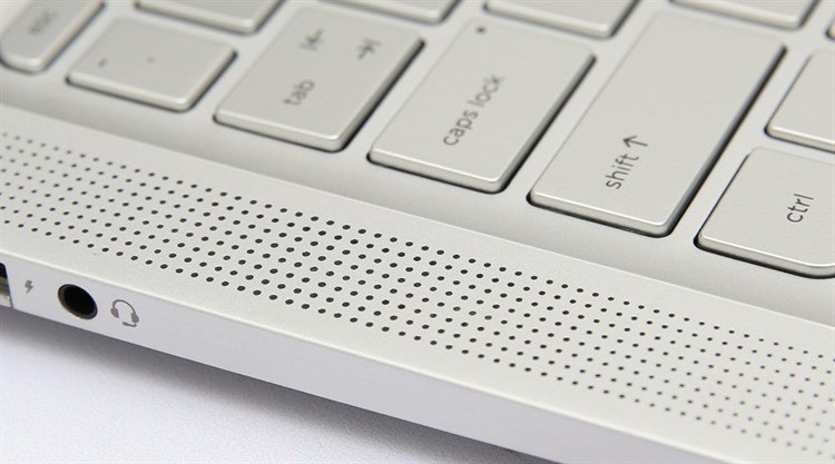 Laptop HP Envy 13 d020TU i5 6200U/4GB/128GB/Win10