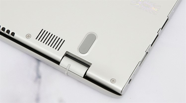 Laptop HP Envy 13 d020TU i5 6200U/4GB/128GB/Win10