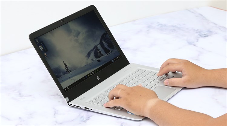 Laptop HP Envy 13 d020TU i5 6200U/4GB/128GB/Win10