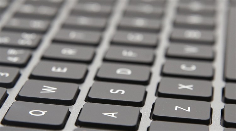 Laptop Dell Inspiron 5368 i5 6200U/4GB/128GB/Win10/Office365