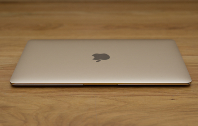 Apple Macbook 12 inch MLHE2 - Rất mỏng từ mọi góc nhìn Apple Macbook 12 inch MLHE2 - Rất mỏng từ mọi góc nhìn