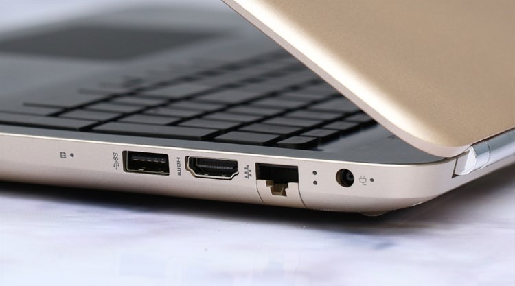 Laptop HP Pavilion 15 AU072TX i7 6500U/4GB/1TB/4GB 940MX/Win10