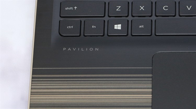 Laptop HP Pavilion 15 AU072TX i7 6500U/4GB/1TB/4GB 940MX/Win10