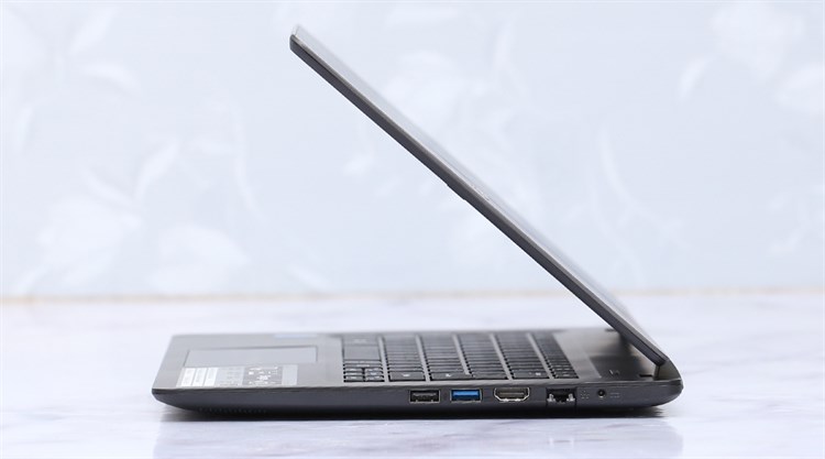 Laptop Acer V3 371 32CC i3 5005U/4GB/500GB/Win10/(NX.MPGSV.019) Màu Đen