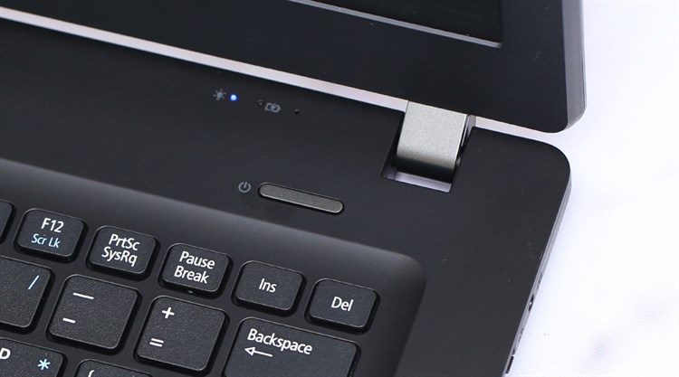 Laptop Acer V3 371 32CC i3 5005U/4GB/500GB/Win10/(NX.MPGSV.019) Màu Đen