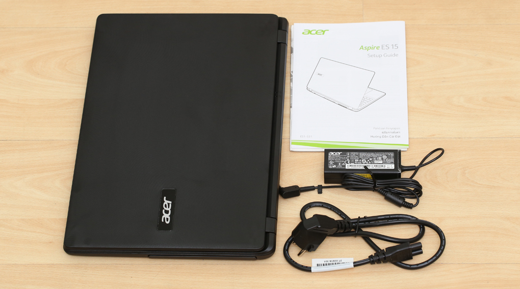 Bộ sản phẩm gồm: Dây nguồn, Sách hướng dẫn, Thùng máy, Adapter sạc