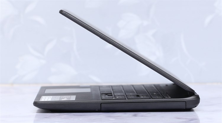 Laptop Acer ES1 531 N3710/4GB/500GB/Win10/KhôngDVD Màu Đen