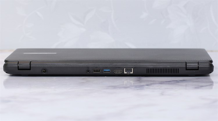 Laptop Acer ES1 531 N3710/4GB/500GB/Win10/KhôngDVD Màu Đen