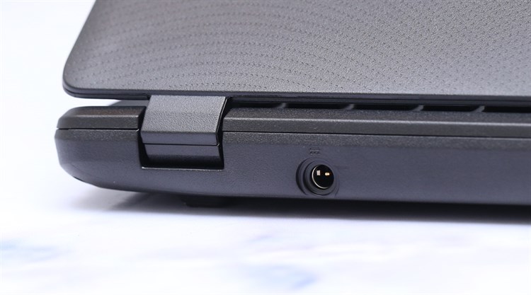 Laptop Acer ES1 531 N3710/4GB/500GB/Win10/KhôngDVD Màu Đen