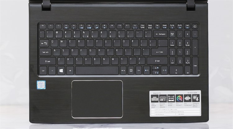 Laptop Acer Aspire E5 575 320A i3 6100U/4GB/500GB/Win10