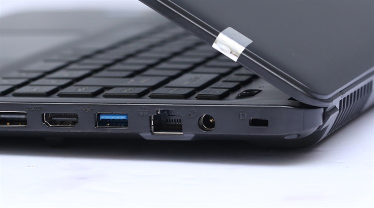 Laptop Acer Aspire Z1402 39KT i3 5005U/4GB/500GB/Win10/KhôngDVD Màu Đen
