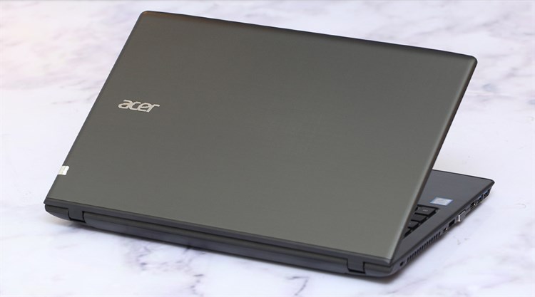 Laptop Acer Aspire E5 575 50HM i5 6200U/4GB/500GB/Win10 Màu Đen