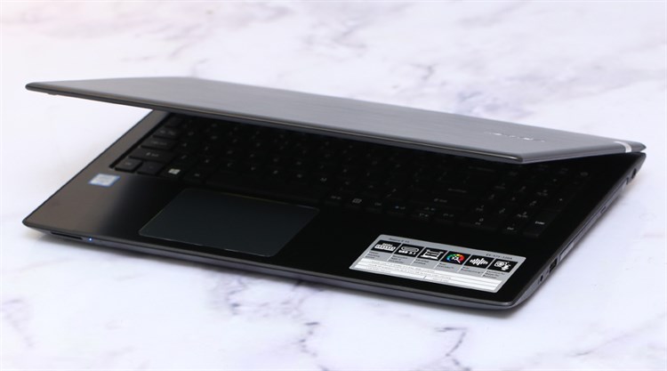 Laptop Acer Aspire E5 575 50HM i5 6200U/4GB/500GB/Win10 Màu Đen