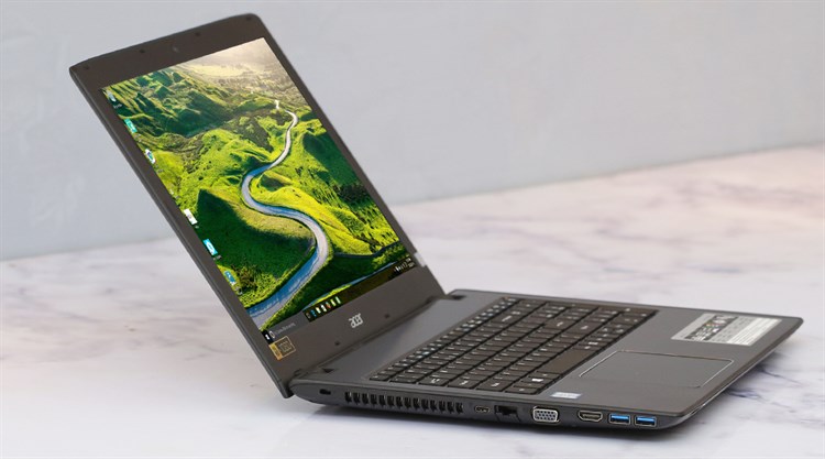 Laptop Acer Aspire E5 575 50HM i5 6200U/4GB/500GB/Win10 Màu Đen