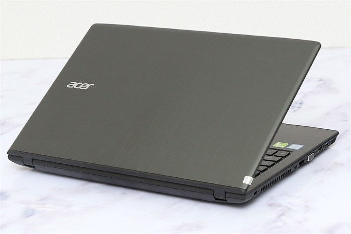 Laptop Acer Aspire E5 575G 515A i5 6200U/4GB/500GB/2GB 940M/Win10 Màu Đen