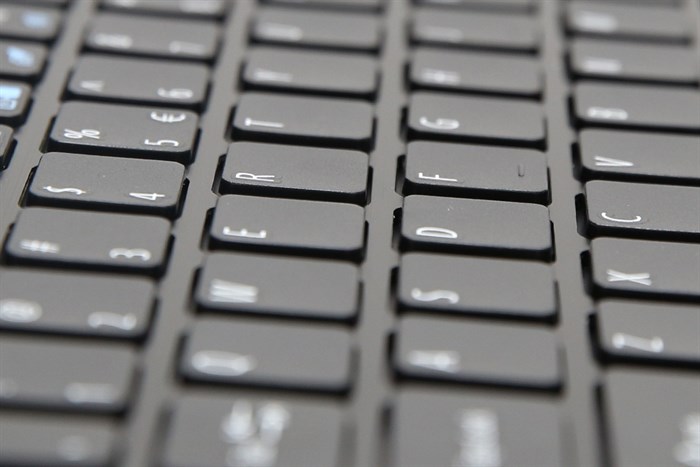 Laptop Acer Aspire E5 575G 515A i5 6200U/4GB/500GB/2GB 940M/Win10 Màu Đen