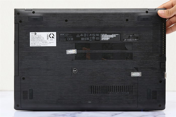 Laptop Acer Aspire E5 575G 515A i5 6200U/4GB/500GB/2GB 940M/Win10 Màu Đen