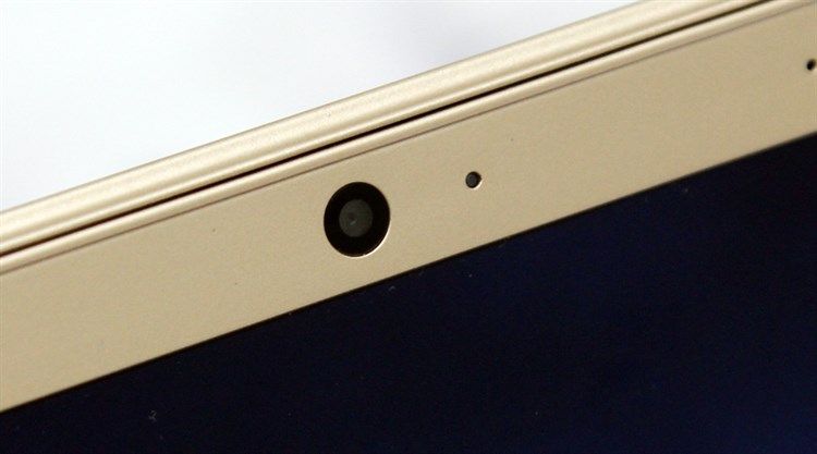 Laptop Lenovo IdeaPad 710S 13ISK i5 6200U/4GB/256GB/Win10 Màu Vàng đồng