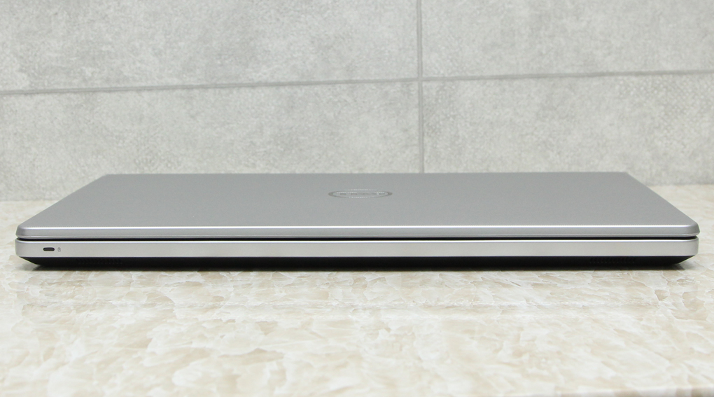 Laptop Dell Inspiron 5559 i7 6500U/8GB/1TB/2GB M335/Win10 Màu Bạc