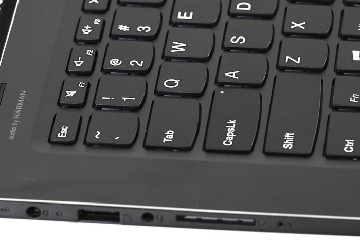 Laptop Lenovo Yoga 510 14ISK i3 6100U/4GB/500GB/Win10/(80S700D2VN) Màu Đen