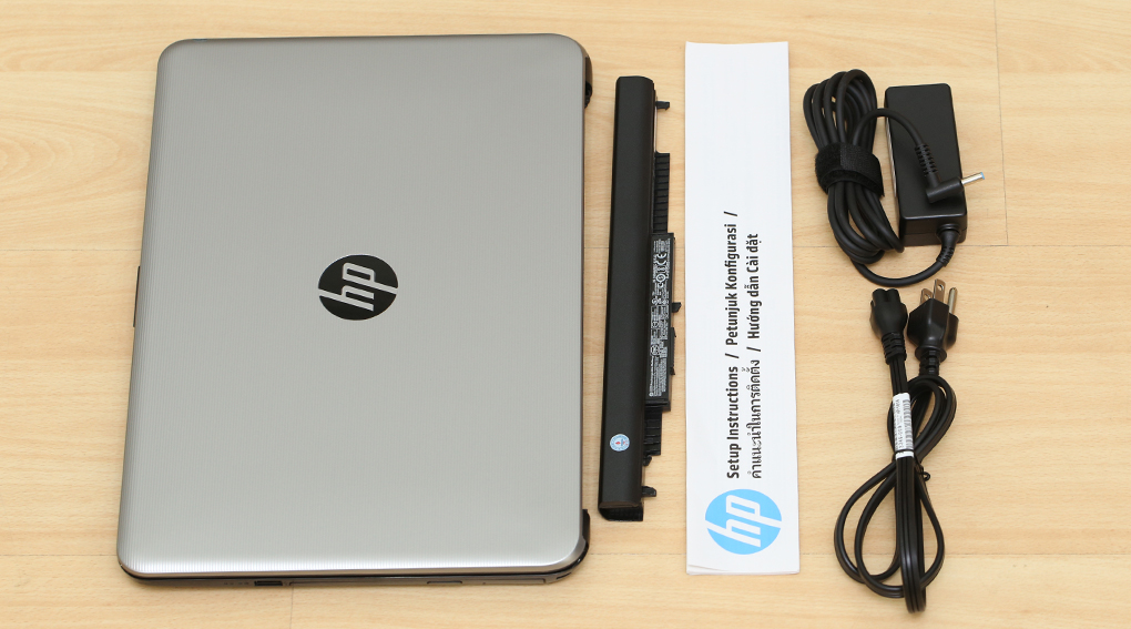 Bộ sản phẩm gồm: Pin, Dây nguồn, Sách hướng dẫn, Thùng máy, Adapter sạc