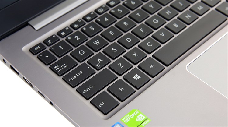 Laptop Asus Zenbook UX310UQ i5 6200U/4GB/128GB/500GB/2GB 940MX/Win10