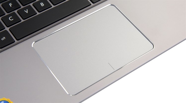 Laptop Asus Zenbook UX310UQ i5 6200U/4GB/128GB/500GB/2GB 940MX/Win10