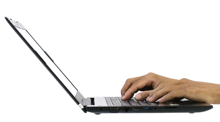 Laptop Lenovo IdeaPad 310 15ISK i5 6200U/4GB/500GB/2G 920M/Win10 Màu Đen