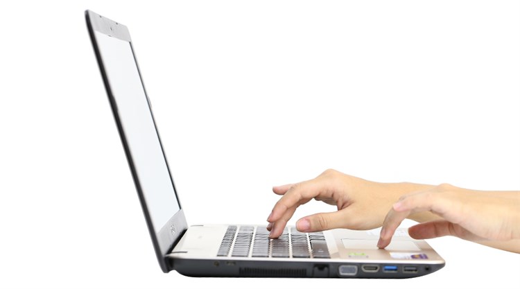 Laptop Asus X541UV i5 6198U/4GB/500GB/2GB 920MX/Win10 Màu Đen