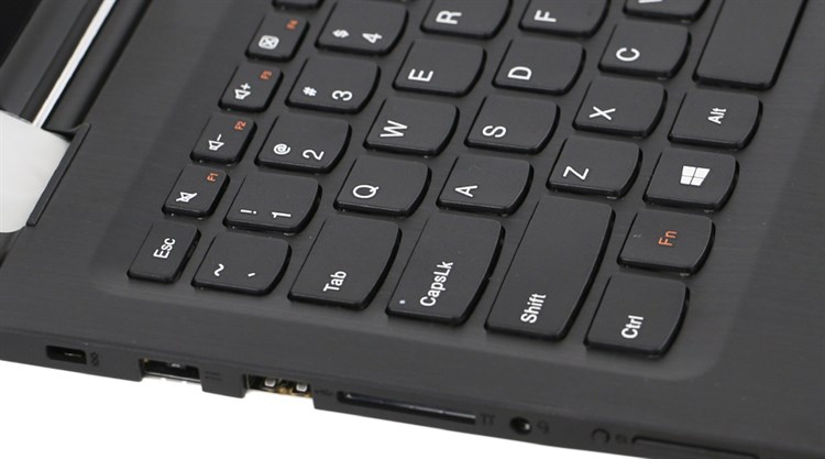 Laptop Lenovo Yoga 500 15IBD i3 5020U/4GB/500GB/Win10 Màu Trắng