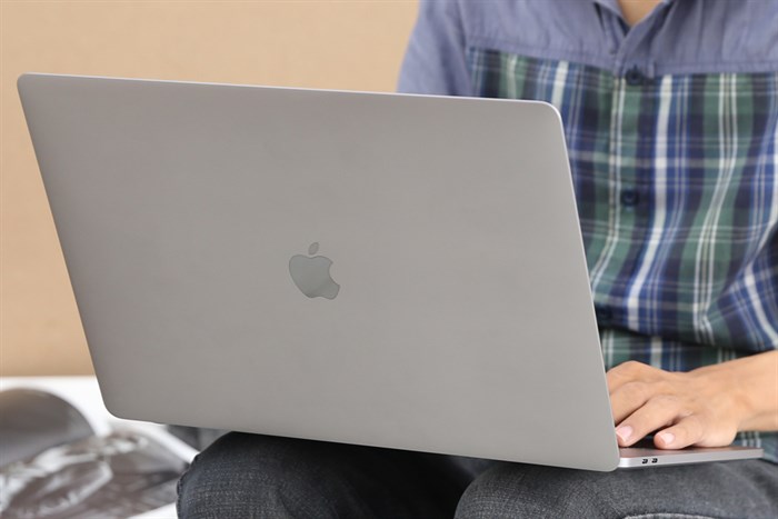 Laptop Apple Macbook Pro Touch MLH32SA/A i7 2.6GHz/16GB/256GB (2016) Màu Xám