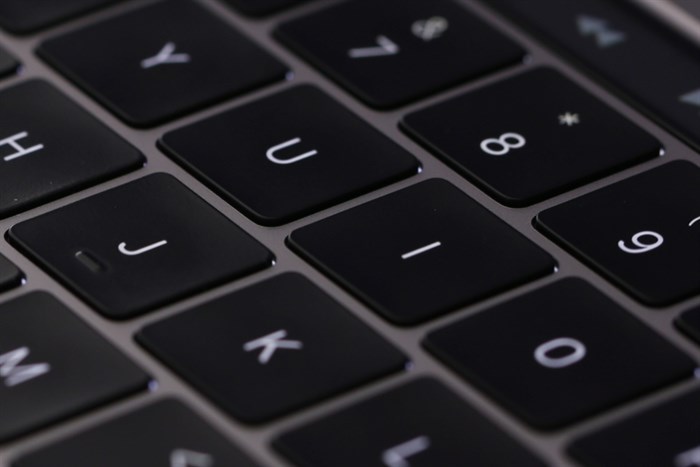 Laptop Apple Macbook Pro Touch MLH32SA/A i7 2.6GHz/16GB/256GB (2016) Màu Xám