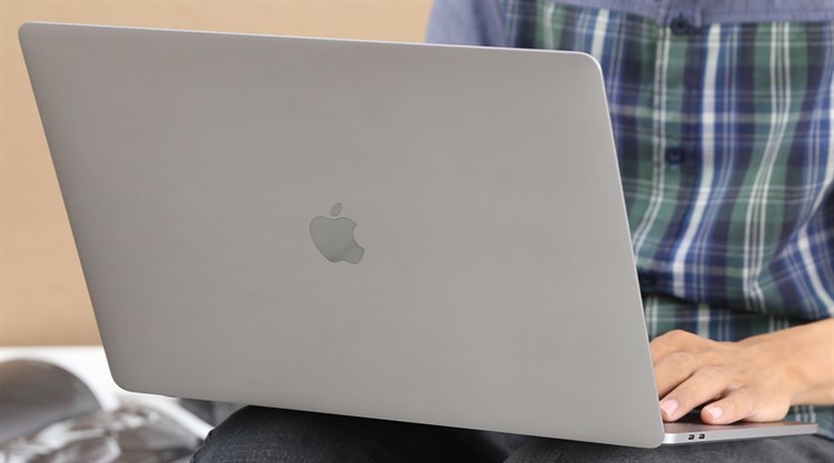 Laptop Apple Macbook Pro Touch MLH32SA/A i7 2.6GHz/16GB/256GB (2016) Màu Xám