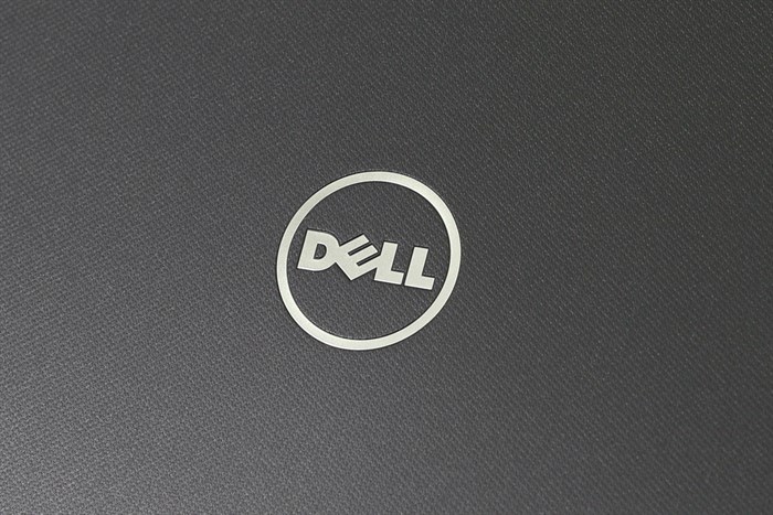 Laptop Dell Vostro 3568 i7 7500U/4GB/1TB/2GB M420/Win10/(XF6C62) Màu Đen