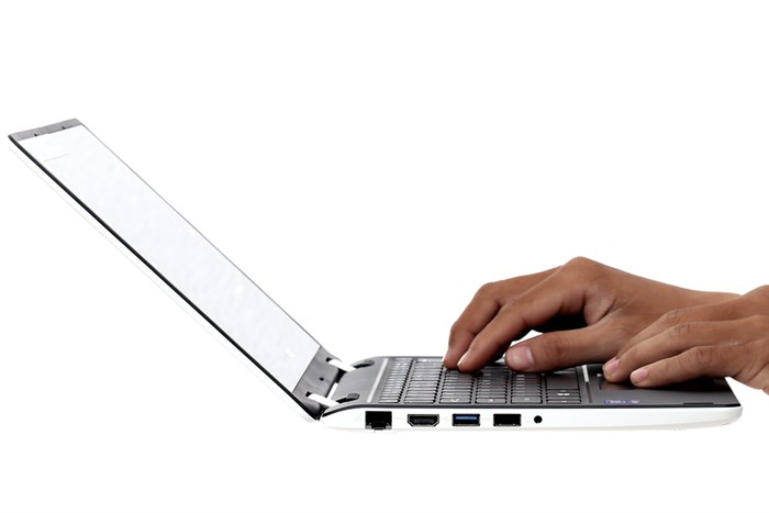 Laptop Acer R3 131T-C25D N3060/2GB/500GB/Win10 Màu Trắng