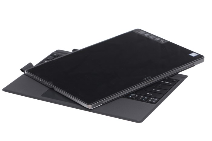 Laptop Acer Switch Alpha 12 SA5-271P-39TD i3 6100U/4GB/128GB/Win10Pro/(NT.LB9SV.004) Màu Bạc