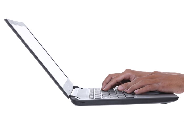 Laptop Acer ES1 533 N4200/4GB/500GB/Win10/(NX.GFTSV.003) Màu Đen