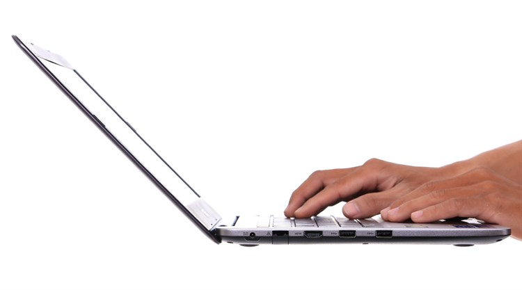 Laptop Asus K401UB i5 6200U/4GB/500GB/2GB GT940/Win10/(FR049T)