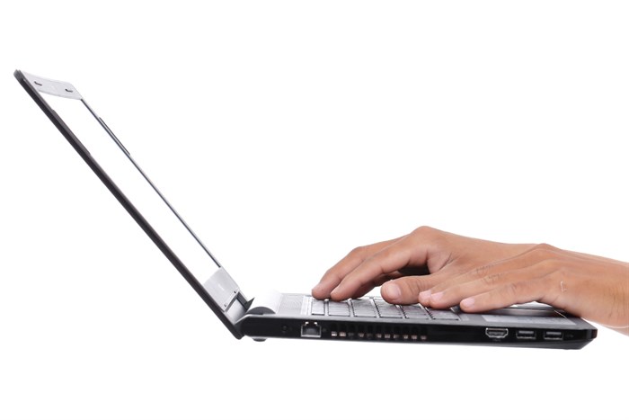 Laptop Dell Inspiron 3467 i5 7200U/4GB/1TB/Win10/(C4I5107W) Màu Đen